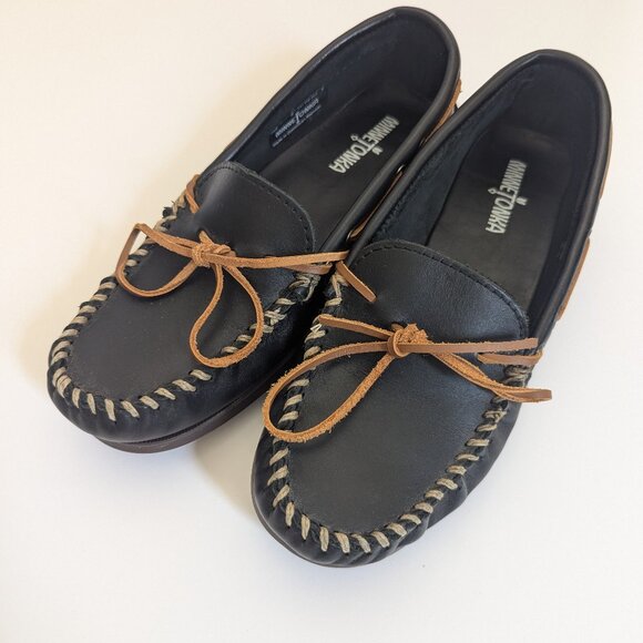 NEW Black Men's MINNETONKA Camp Moc Size 8 - Picture 1 of 16